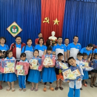 Hiệp hội Nhựa Việt Nam tổ chức cứu trợ đồng bào miền Trung lần 2